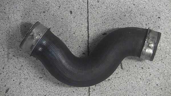 turbo / Intercooler hose / pipe VW PASSAT Estate (3C5)