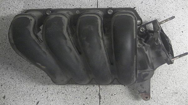 Ansaugkrümmer TOYOTA AVENSIS Estate (_T22_)