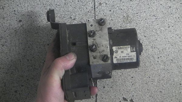 ABS Pumpe VW BORA (1J2)