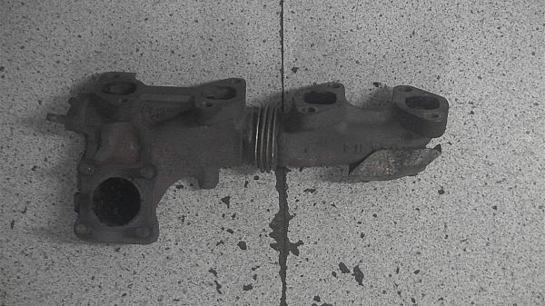 Manifold out TOYOTA