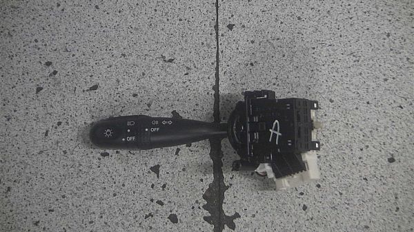 Kontakt - blinklys TOYOTA COROLLA Verso (_E12_)