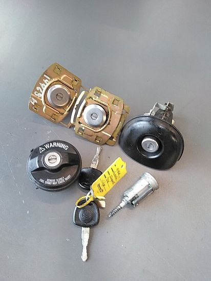 Lock cylinder SUZUKI WAGON R+ Hatchback (MM)