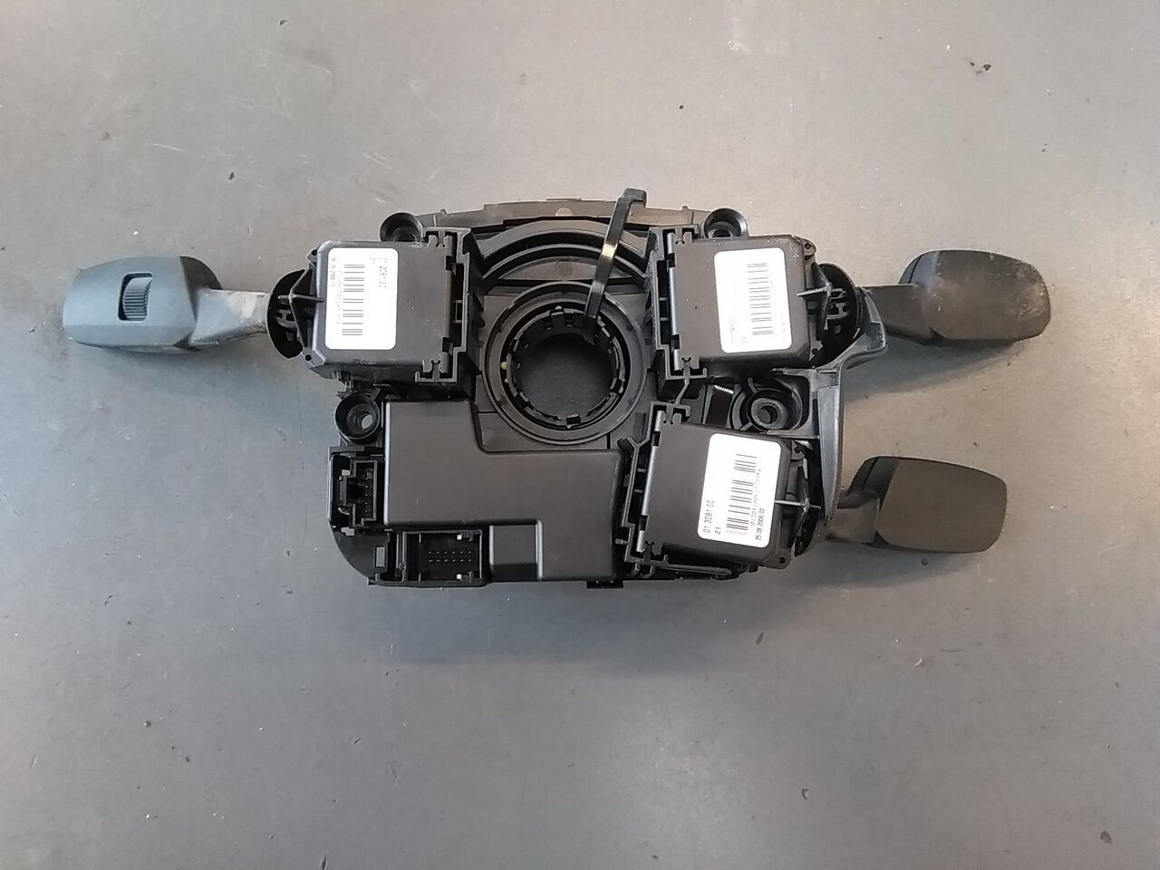 BMW E91 コンビネーションスイッチ BMW 3 Touring (E91) Switch - combi 61 31 9 123 043