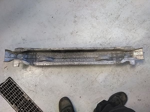 Forkofanger - indvendig del AUDI A6 Avant (4F5, C6)