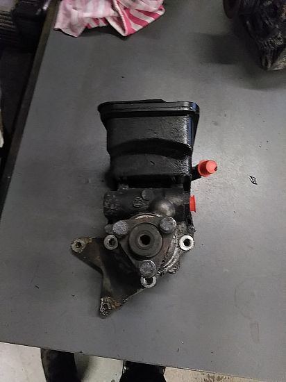 Pompa wspomagania kierownicy BMW 3 Touring (E46)
