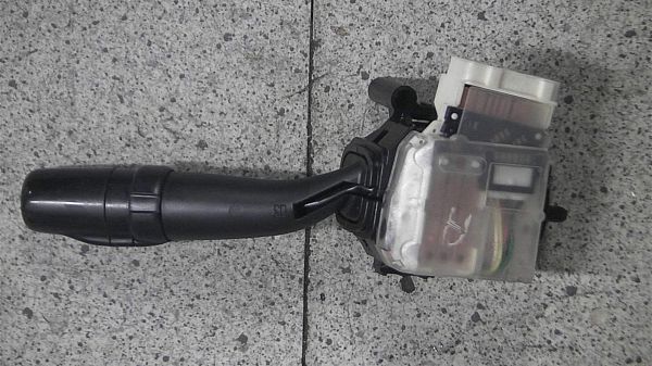 Kontakt - blinklys TOYOTA AVENSIS VERSO (_M2_)