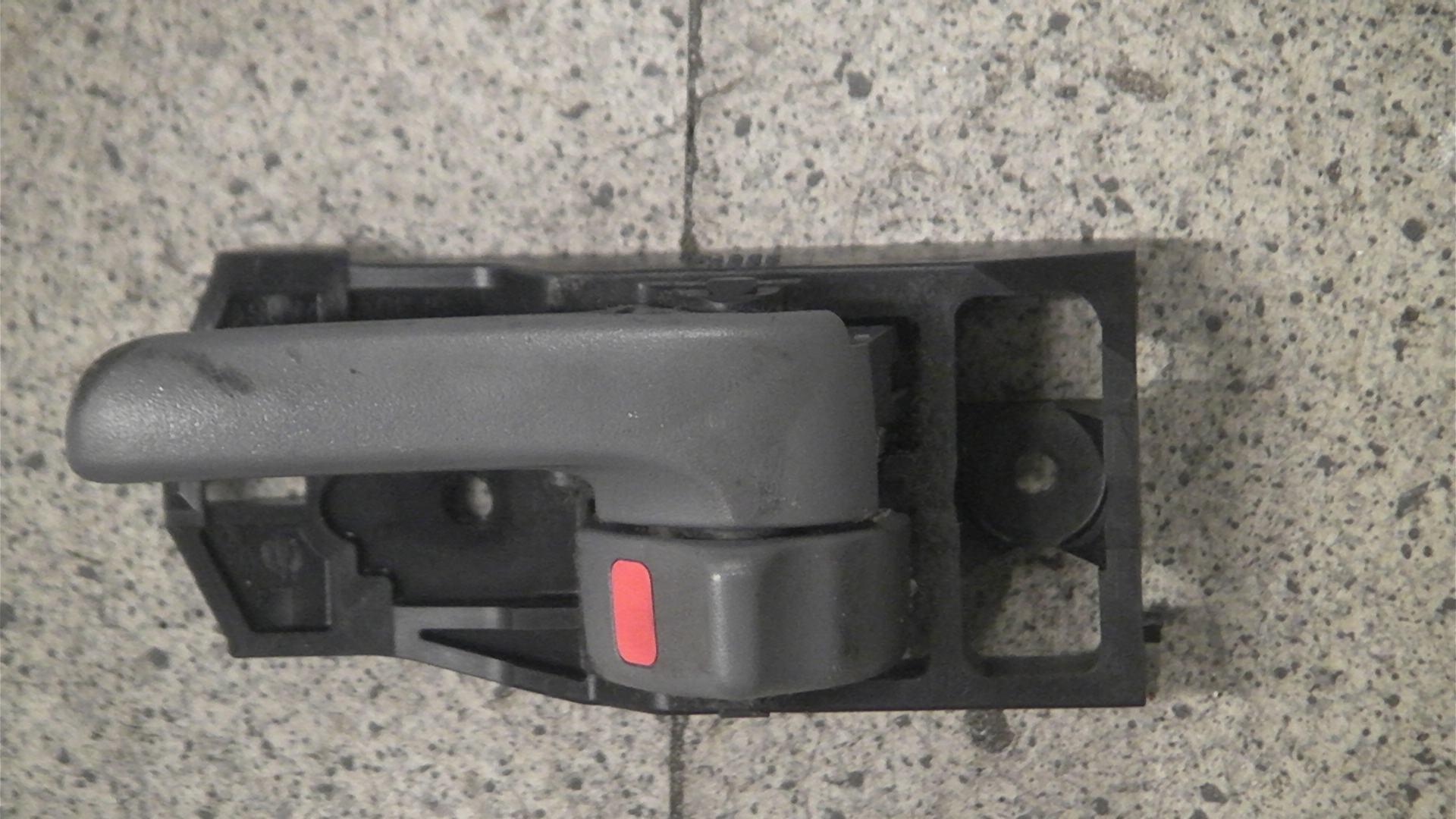 Poignée interieur TOYOTA RAV 4 Mk II (_A2_)