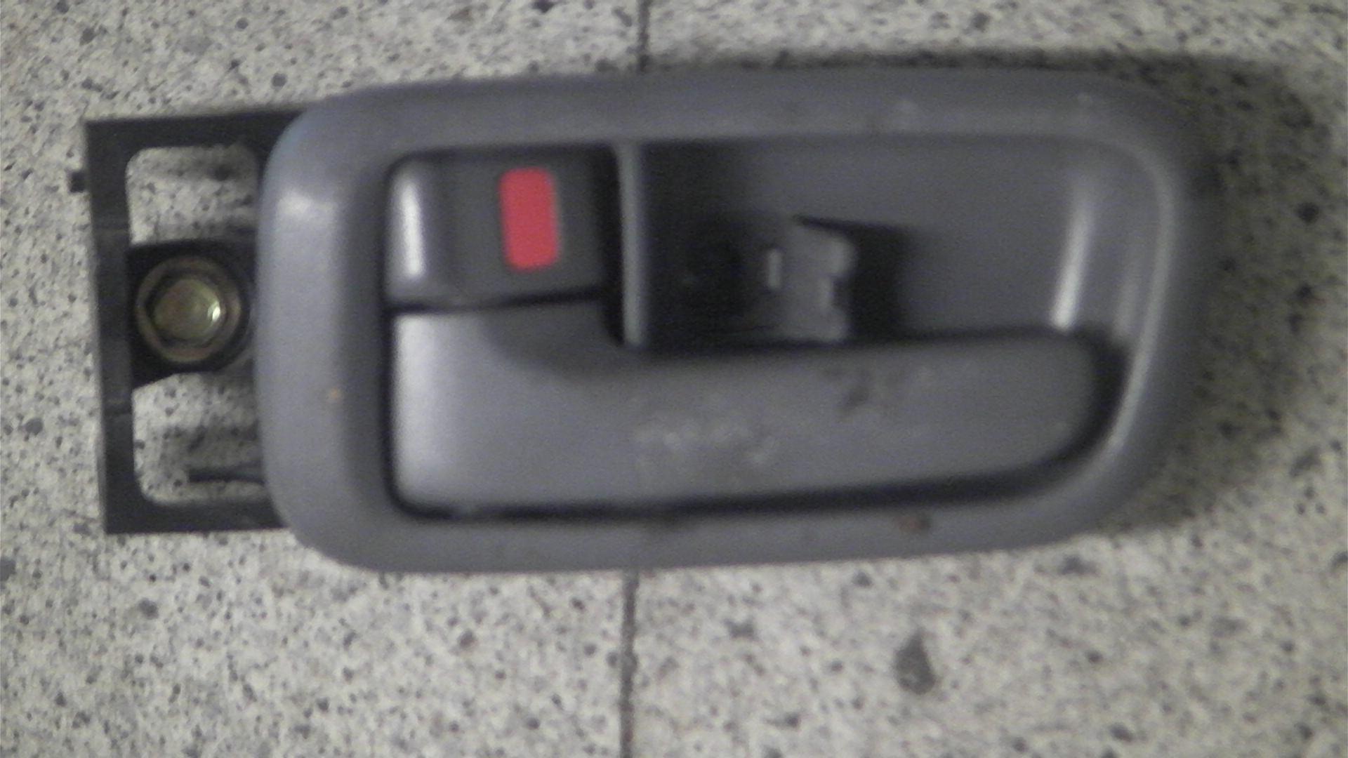 Poignée interieur TOYOTA RAV 4 Mk II (_A2_)