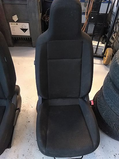 Front seats - 4 doors SEAT Mii (KF1, KE1)