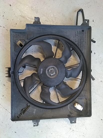 Radiator fan electrical HYUNDAI i30 (GD)