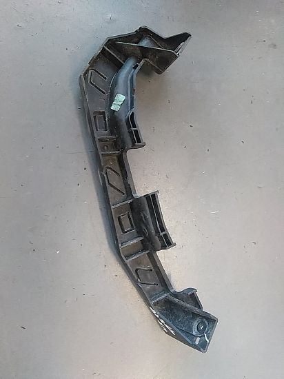 Stoßstange vorn ohne Anbauteile HYUNDAI i30 (GD)