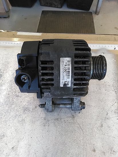 Alternatory i generatory PEUGEOT 208 I (CA_, CC_)