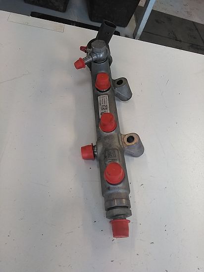 Rail bro / indsprøjtningsdyserør AUDI A6 Avant (4G5, 4GD, C7)