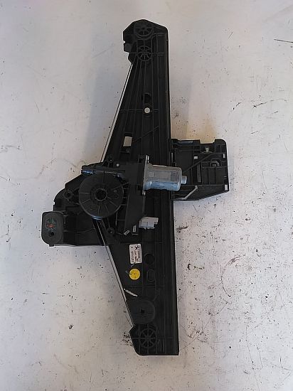 Window regulator motor PEUGEOT 2008 II (UD_, US_, UY_, UJ_, UR_, UC_)