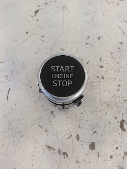 Start- und Stopkontakt AUDI A3 Limousine (8YS)