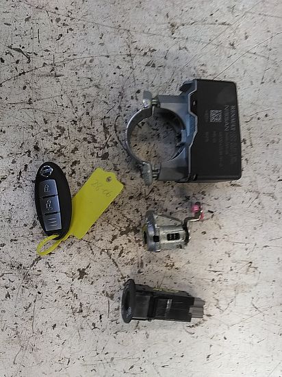 Lock cylinder NISSAN PULSAR Hatchback (C13)