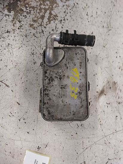 Engine oil radiator