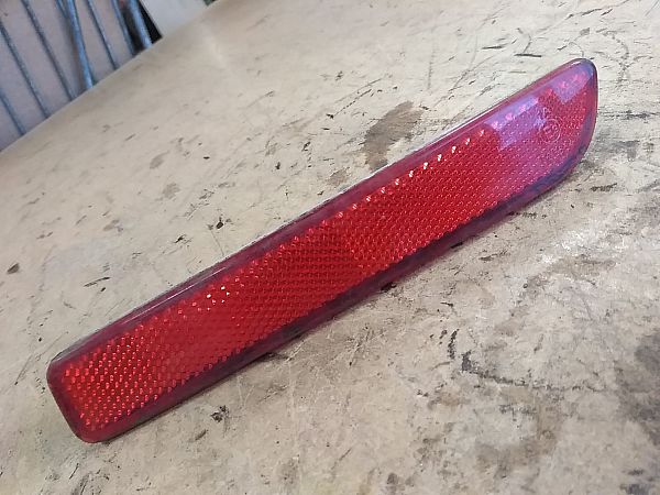 Rueckstrahler SUZUKI BALENO (FW, EW)