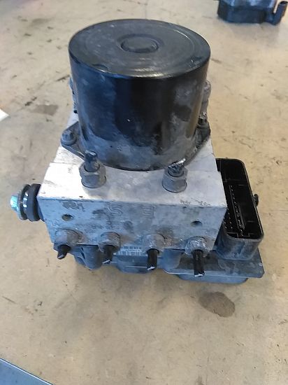 ABS Pumpe VW POLO (6R1, 6C1)