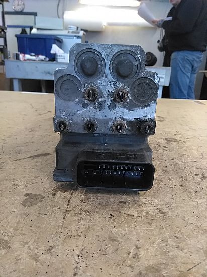 ABS - pump SAAB 9-3 Estate (E50)