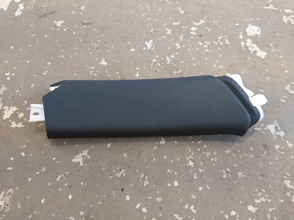 C pillar trim