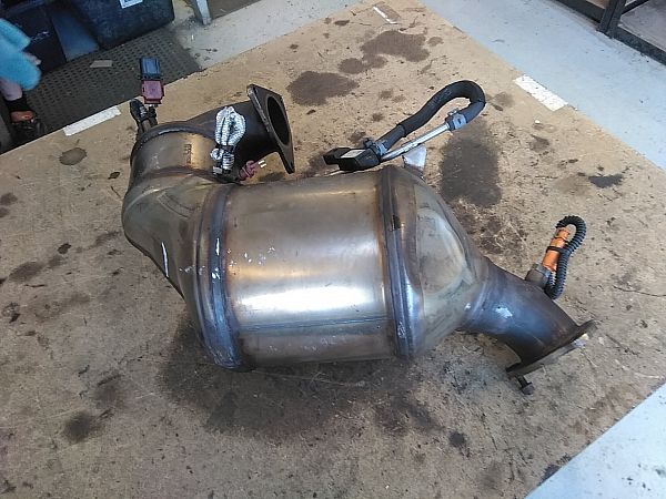 Filtr cząstek stałych AUDI A6 (4G2, 4GC, C7)