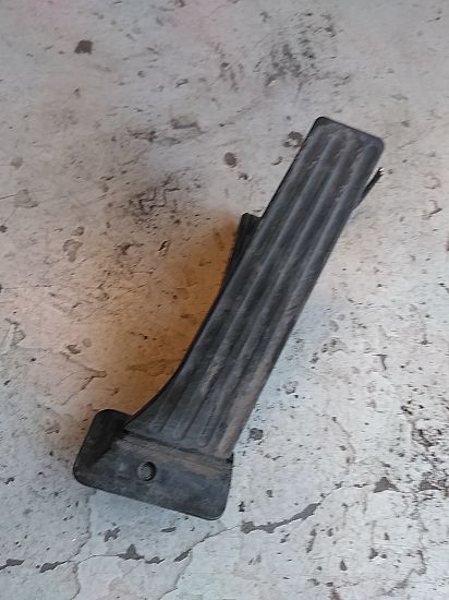 Accelerator pedal position sensor BMW 5 Touring (F11)