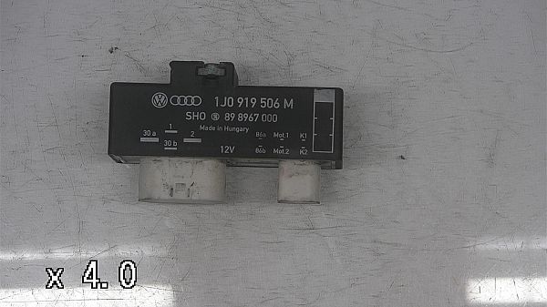 Przekaźnik - wentylator chłodnicy VW POLO (9N_)