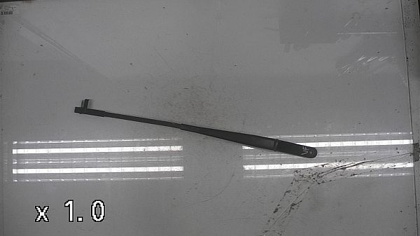Windshield wiper blade arm