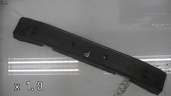 Bumperbalk voor VOLVO V50 (545)