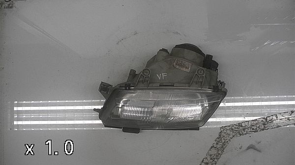 Światła / Lampy przednie SAAB 900 Mk II