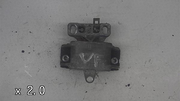 montage du moteur / Support de montage du moteur VW GOLF Mk IV (1J1)