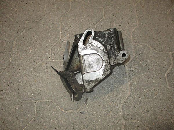 Servopumpenhalter MERCEDES-BENZ