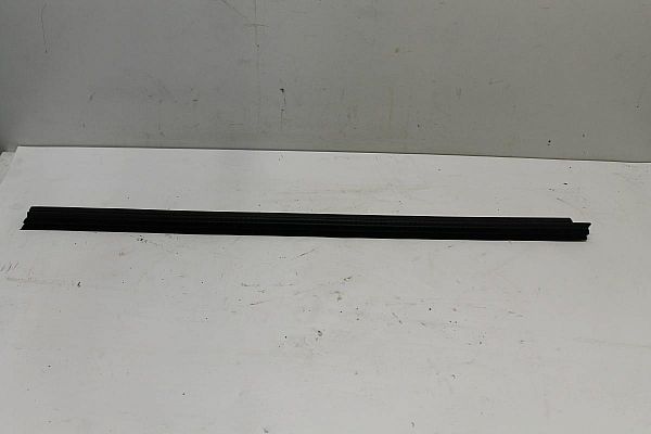 Regenschutzleiste Fenster MERCEDES-BENZ M-CLASS (W163)