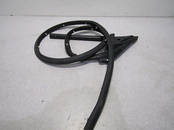Diverse Gummileisten MERCEDES-BENZ SLK (R172)