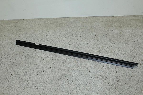 Regenschutzleiste Fenster MERCEDES-BENZ A-CLASS (W176)