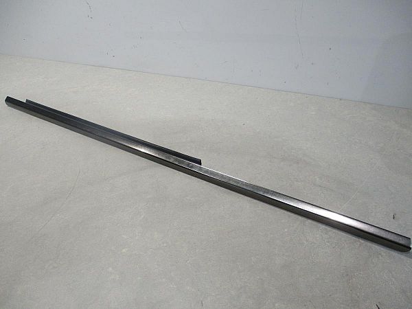 Regenschutzleiste Fenster MERCEDES-BENZ C-CLASS (W202)