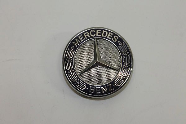 Markenzeichen MERCEDES-BENZ E-CLASS (W212)