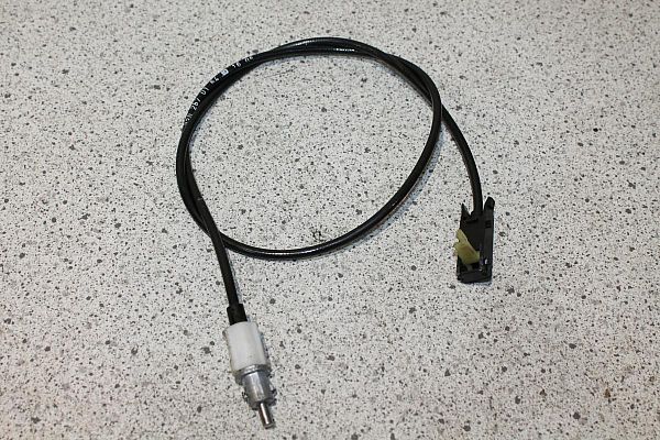 Gear shift cable linkage, bracket
