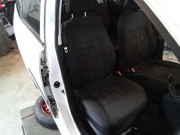 Front seats - 4 doors HYUNDAI i10 (PA)