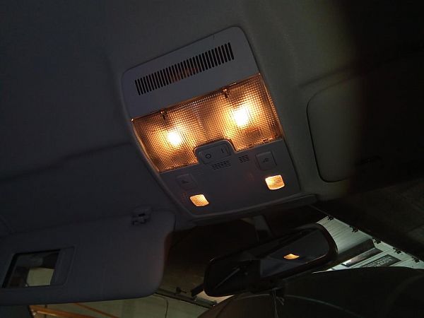 éclairage intérieur AUDI A4 Avant (8ED, B7)
