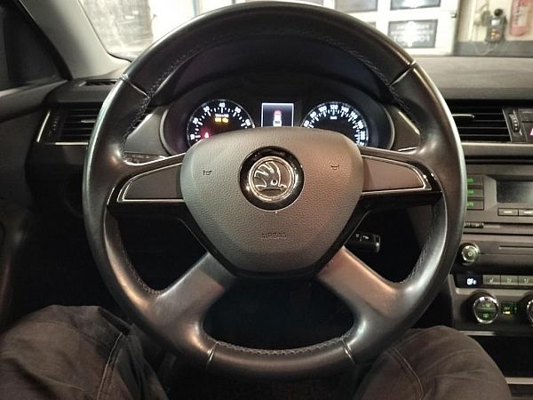 Stuurwiel – de airbag is niet inbegrepen SKODA OCTAVIA III (5E3, NL3, NR3)