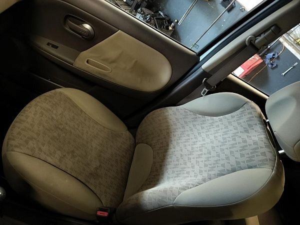 Forseter 4 dørs NISSAN NOTE (E11, NE11)