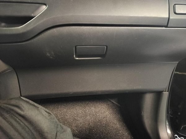 Handskerum TOYOTA AURIS (_E15_)