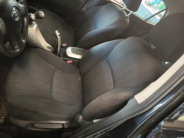 Forsæder - 4 dørs TOYOTA AURIS (_E15_)