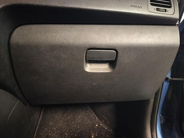 Handskerum KIA VENGA (YN)