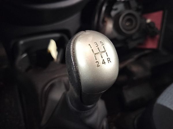Gałka zmiany biegów NISSAN MICRA IV (K13_)