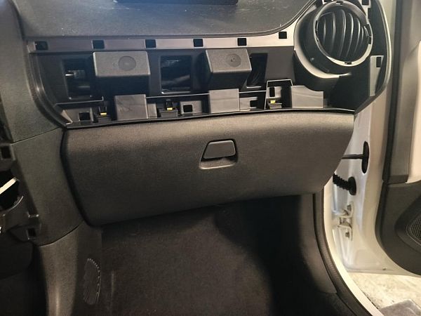 Handskerum TOYOTA AYGO (_B4_)