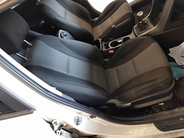 Forseter 4 dørs HYUNDAI i30 Estate (GD)