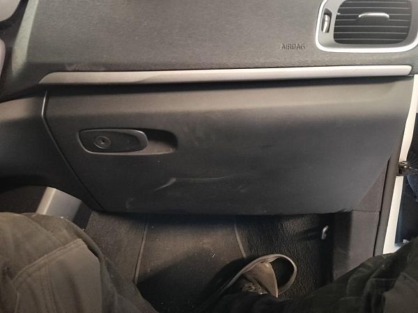 Handskerum VOLVO V40 Hatchback (525, 526)